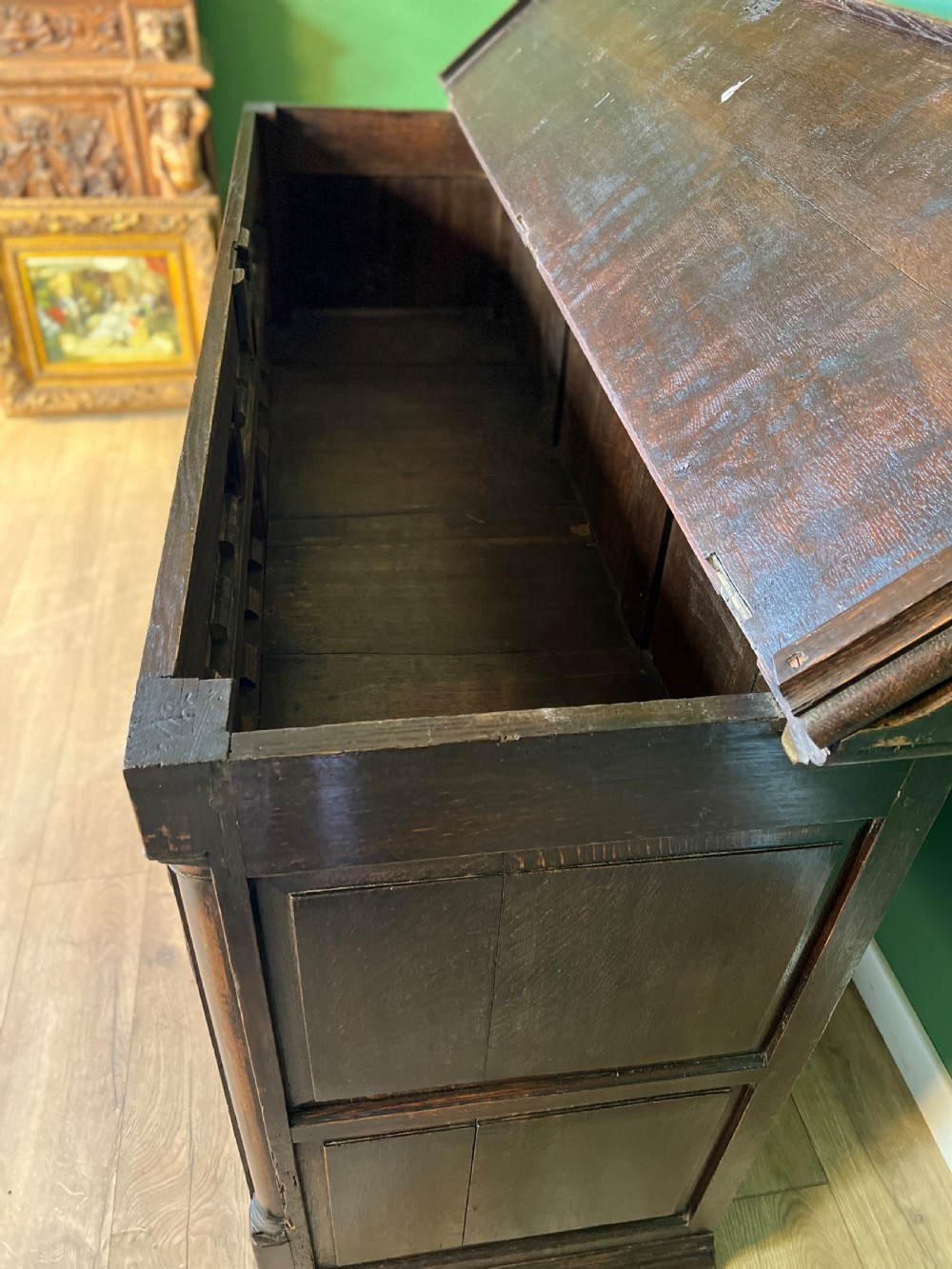 A good honest traditional oak Lancashire mule chest View X