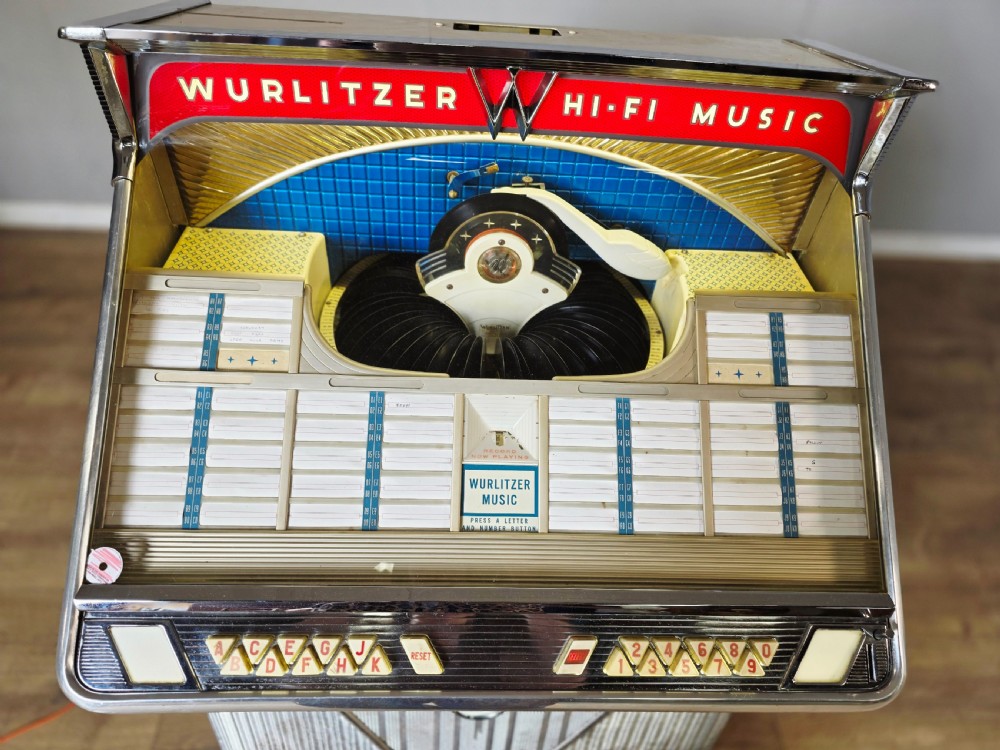 1950s Wurlitzer HI-FI Music Juke Box  View III