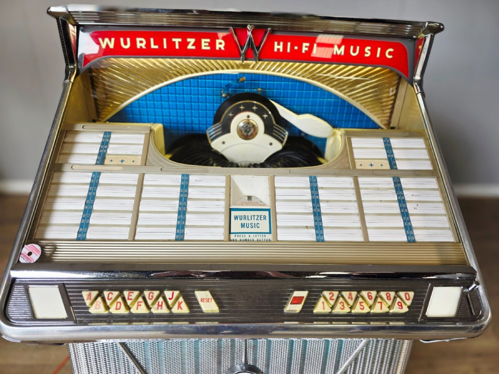 1950s Wurlitzer HI-FI Music Juke Box  View VI