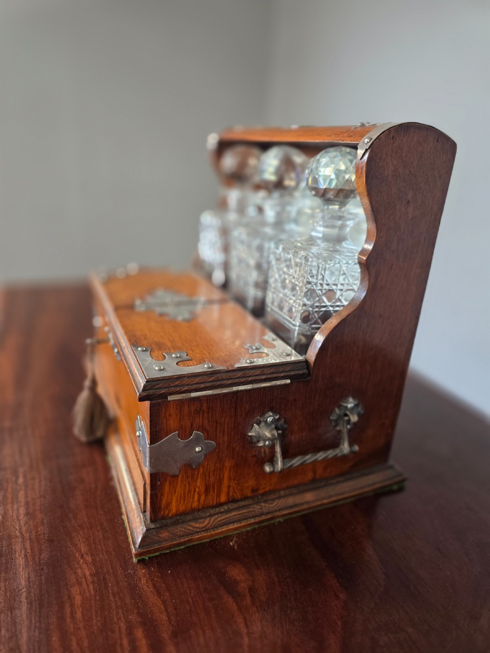 Antique oak 3 decanter tantalus  View XI