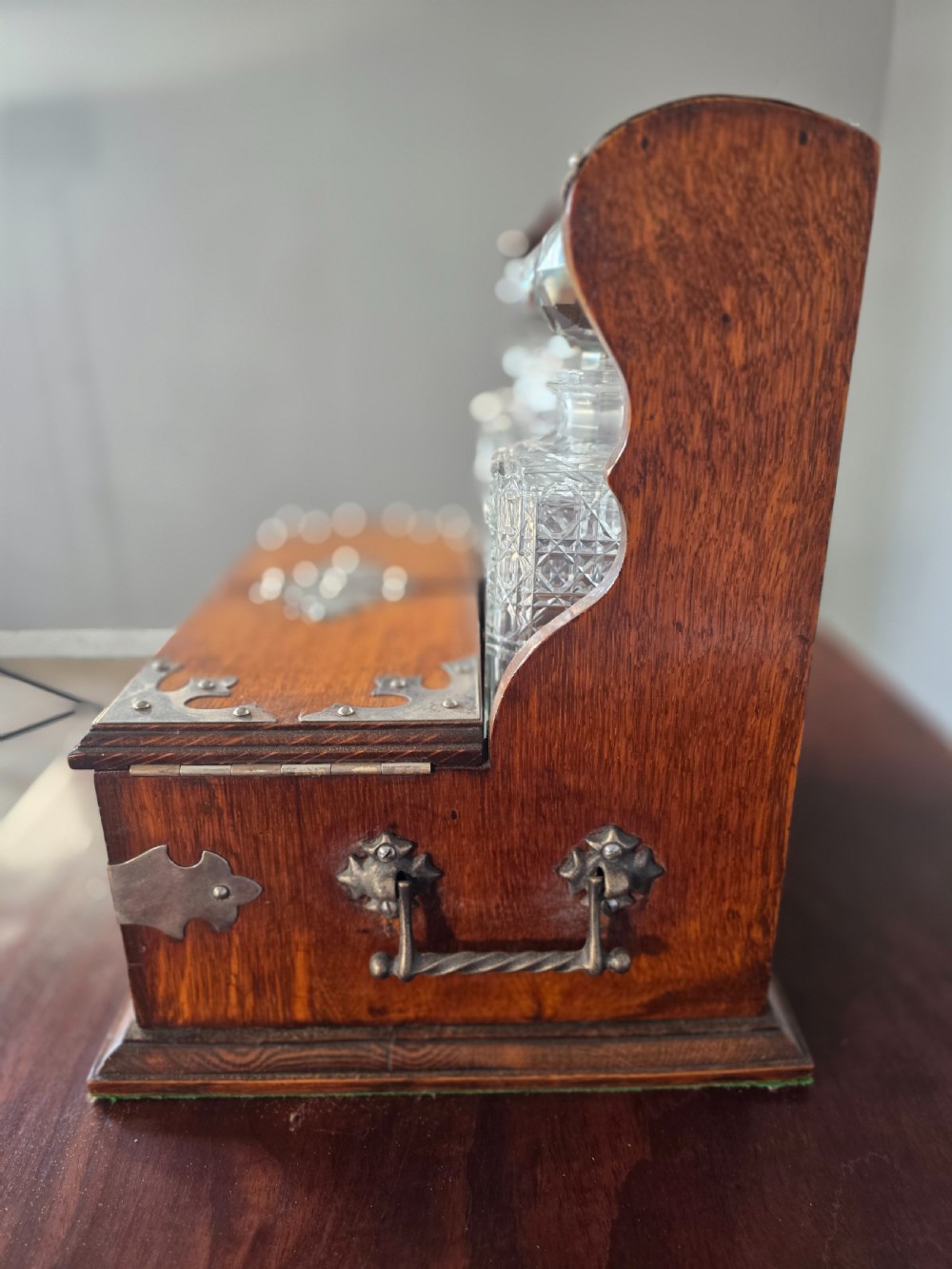 Antique oak 3 decanter tantalus  View XII