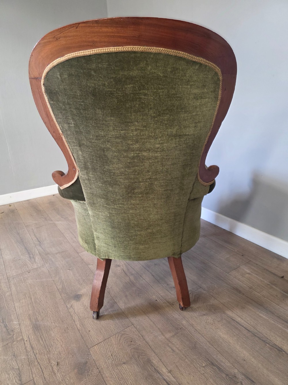 Pair of Victorian Ladies and Gents Spoon Back Chairs  View VII