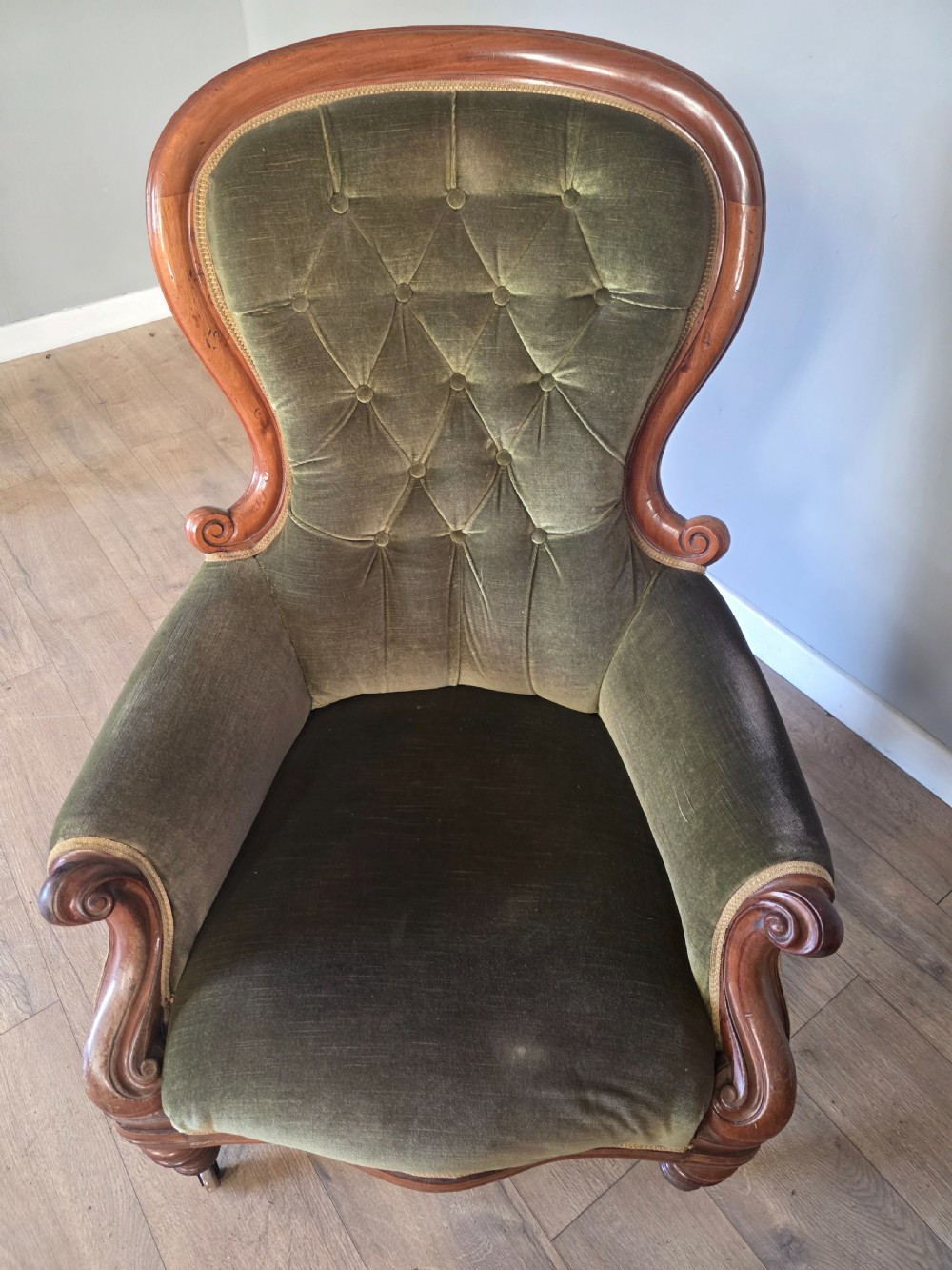 Pair of Victorian Ladies and Gents Spoon Back Chairs  View XVI
