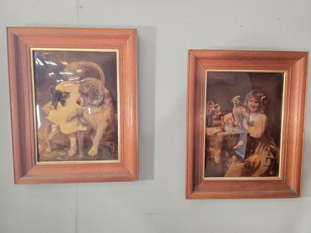 Pair of Crystoleum after Arthur J Elsley with lovely oak frames circa 1900 View III