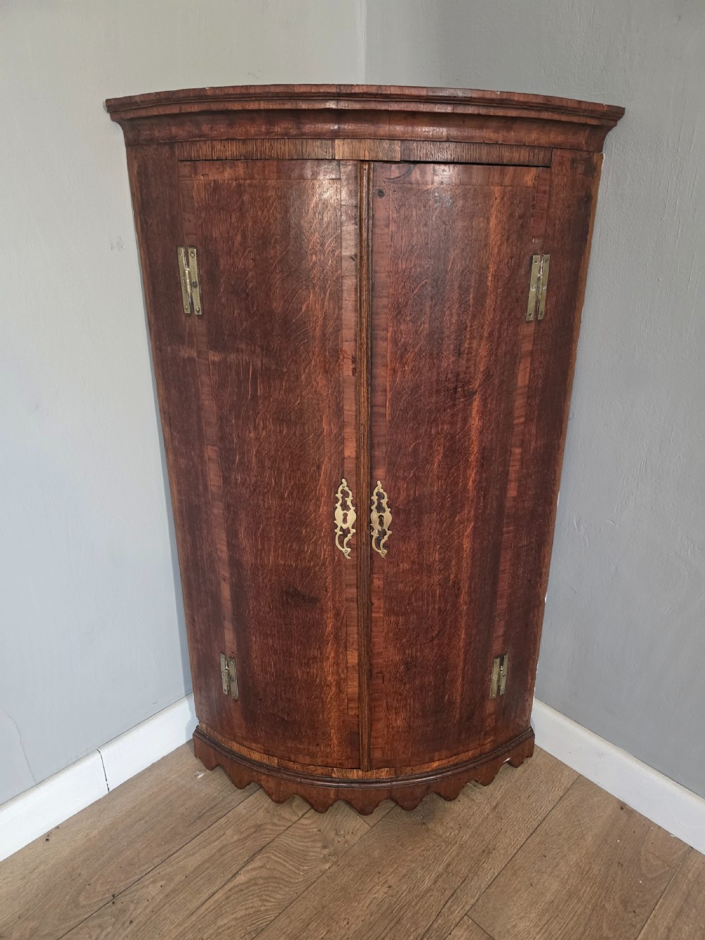 Antique George 111 Oak Cross Banded Wall Hanging Corner Cupboard Circa 1780