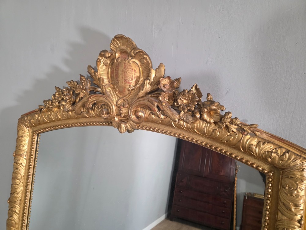 1870s Antique English Victorian Guilded Mirror  View IV