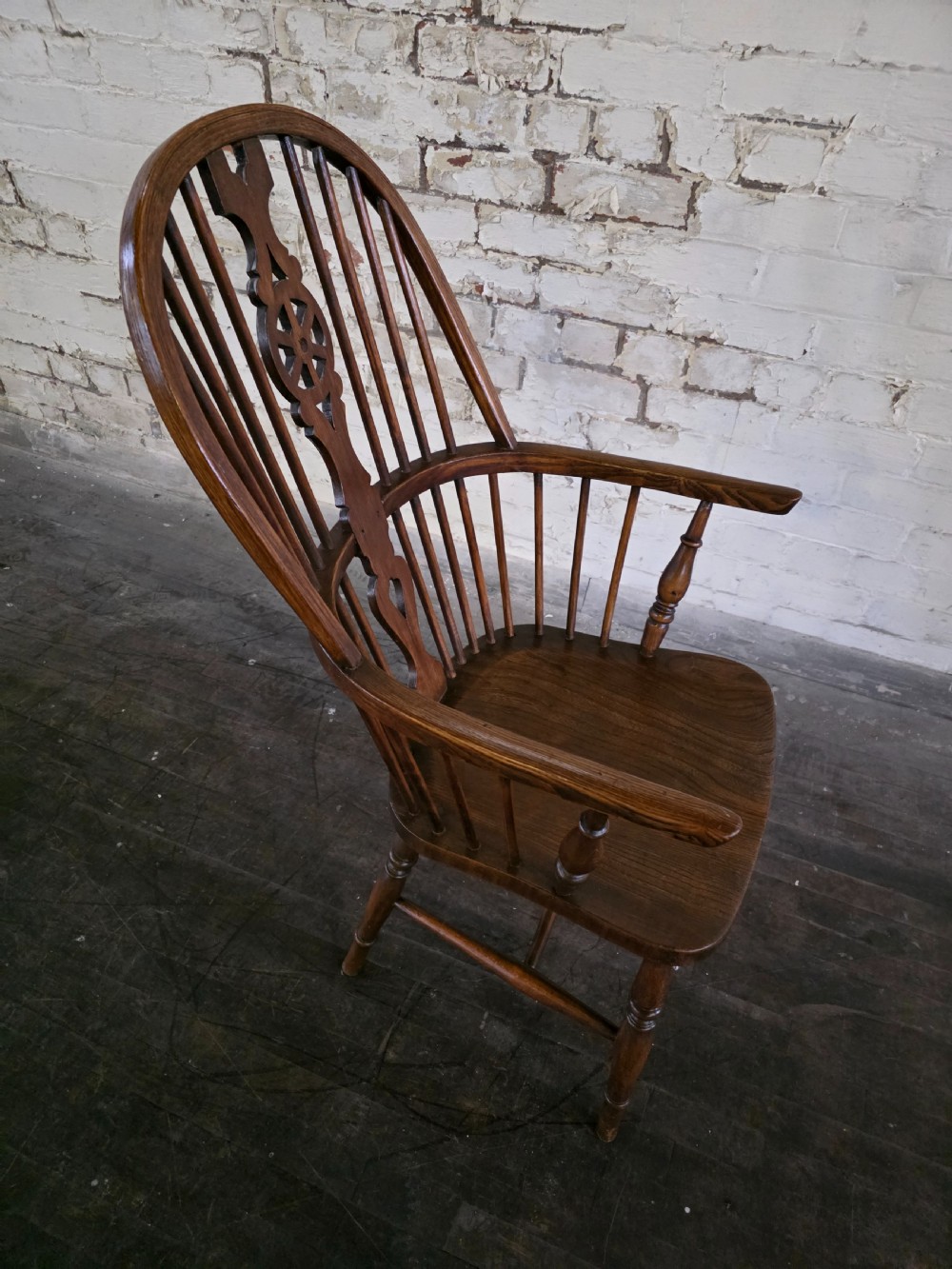 A pair of Antique Elm Ash and Beach High Back Windsor Chairs 1920s.  View XI