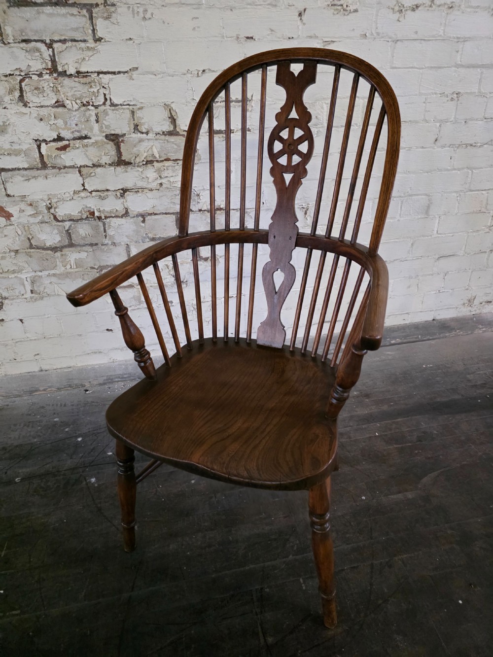 A pair of Antique Elm Ash and Beach High Back Windsor Chairs 1920s.  View XV