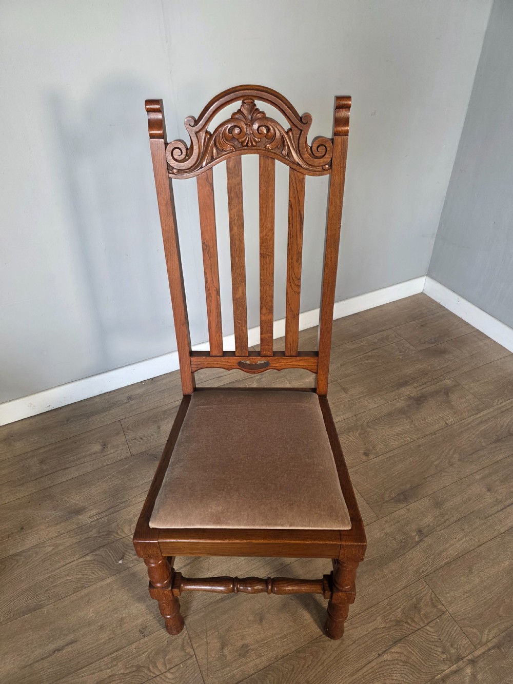 Set of 6 Antique Golden Oak High Back Carved Dining Chairs  View VIII