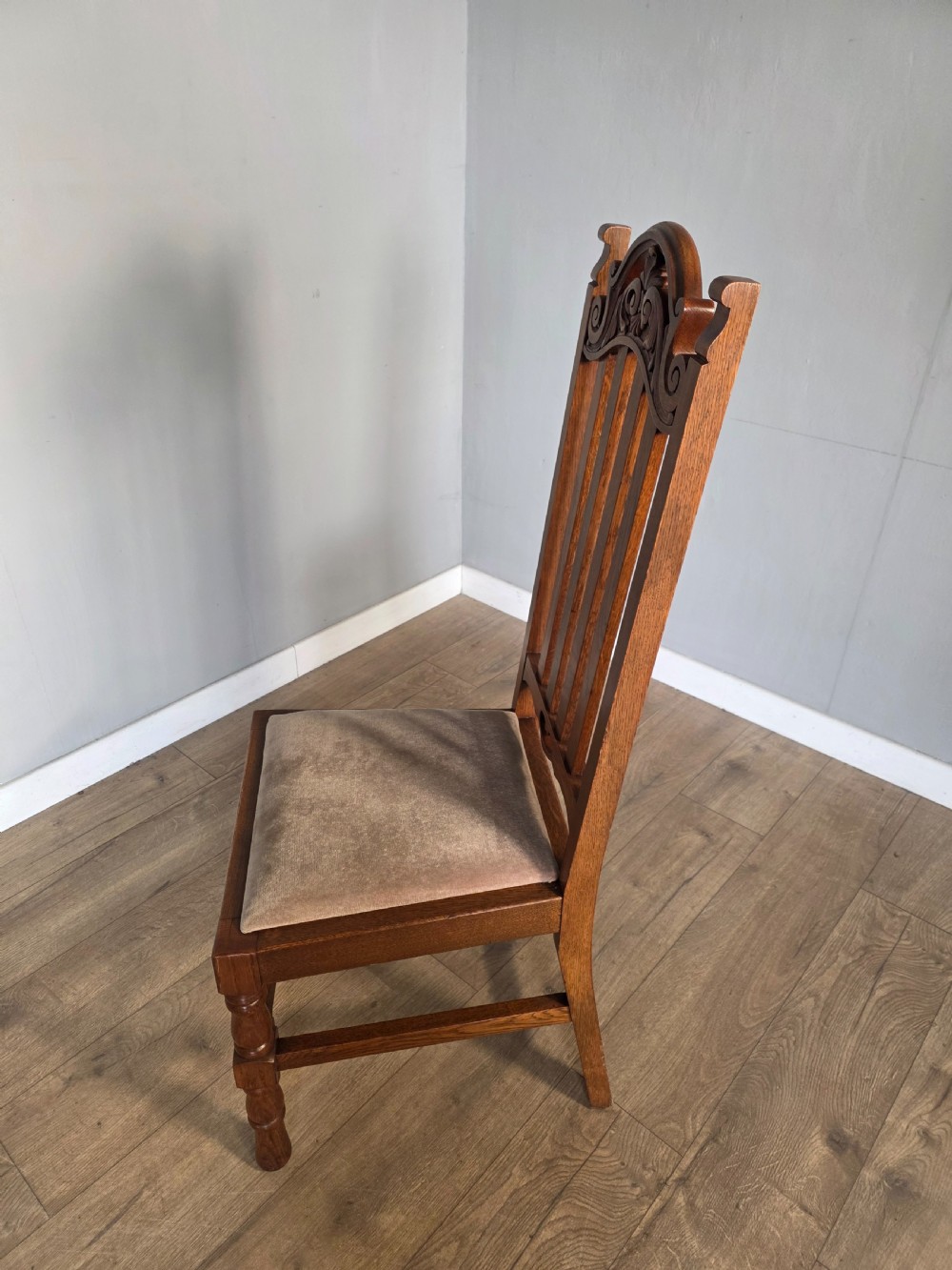 Set of 6 Antique Golden Oak High Back Carved Dining Chairs  View X