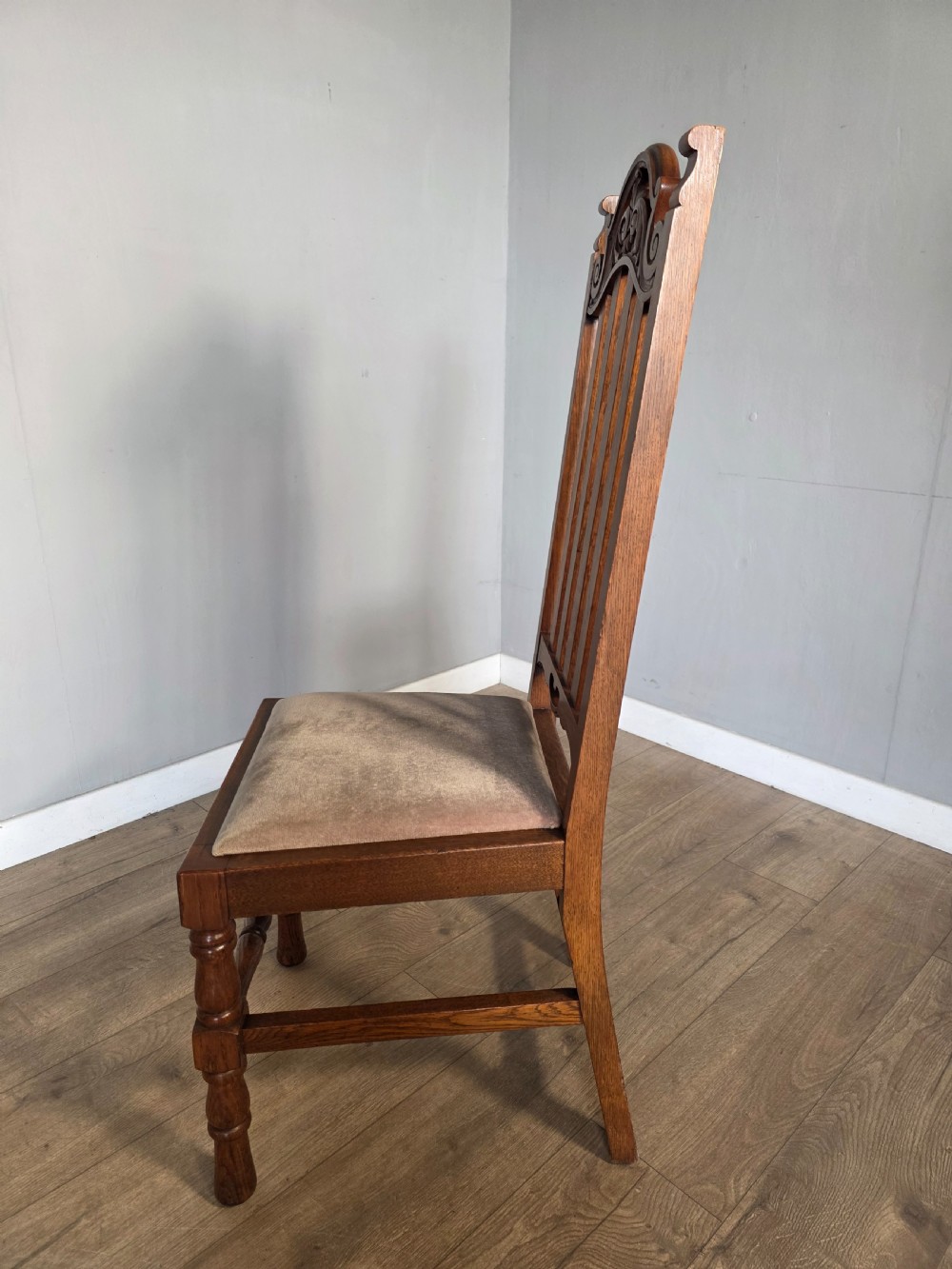 Set of 6 Antique Golden Oak High Back Carved Dining Chairs  View XI