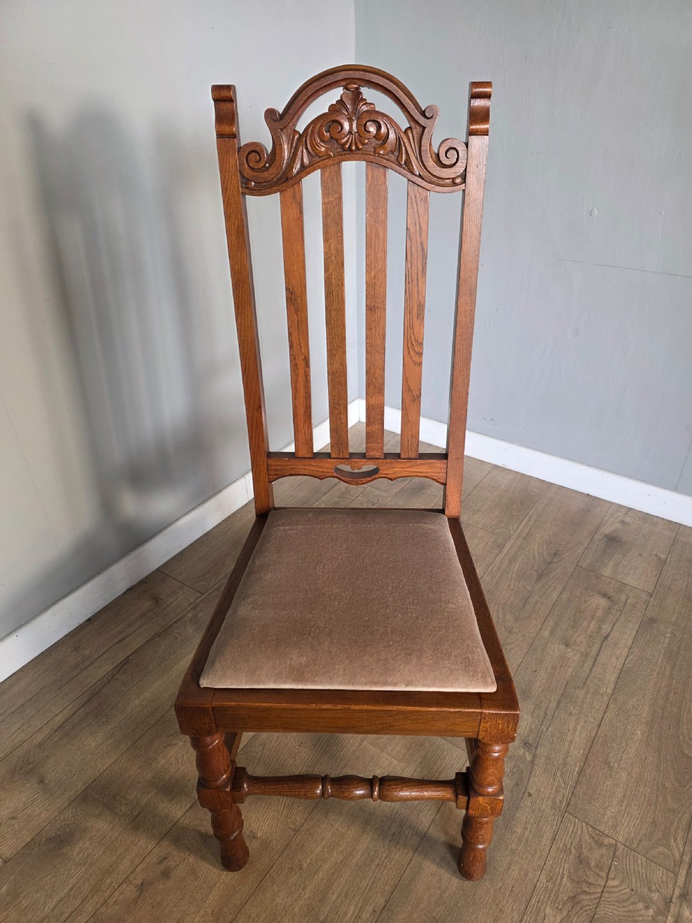 Set of 6 Antique Golden Oak High Back Carved Dining Chairs  View XIV