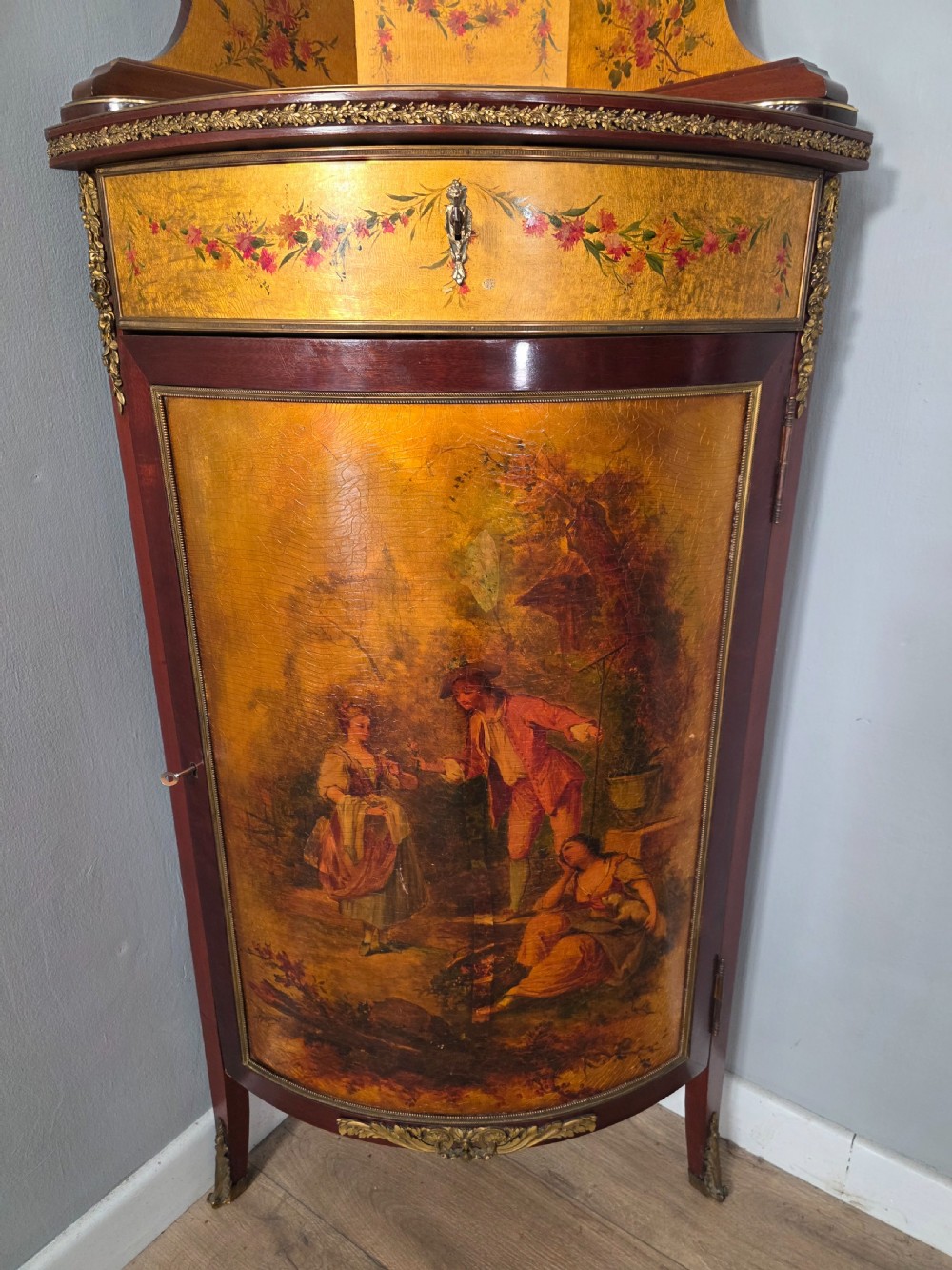 Antique French Vernis Style Martin Style Corner Cupboard 1900s  View XIII