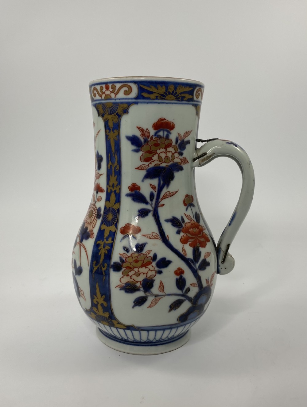 Japanese ‘Imari’ tankard, Arita, c. 1700. Edo Period.