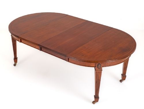Georgian Revival Mahogany Extending Dining Table