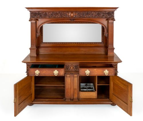 OUTSTANDING OAK ARTS AND CRAFTS SIDE CABINET - ADDITIONAL PHOTO 1