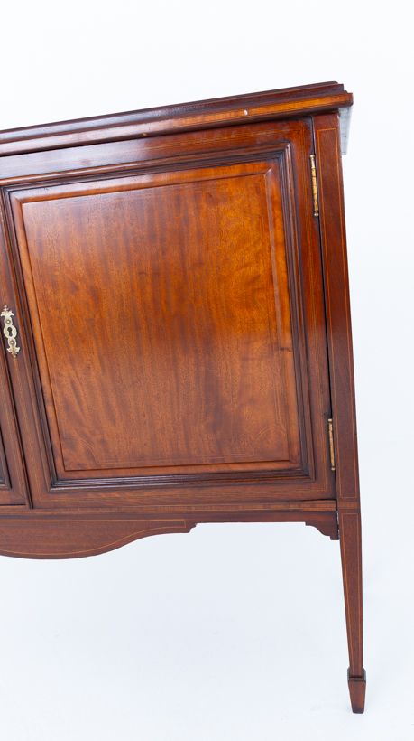 fig 1. Sheraton Revival Mahogany 2 Door Side Cabinet
