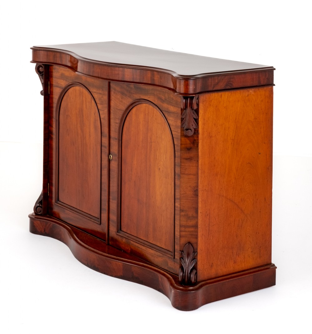 Victorian Mahogany 2 Door Side Cabinet.