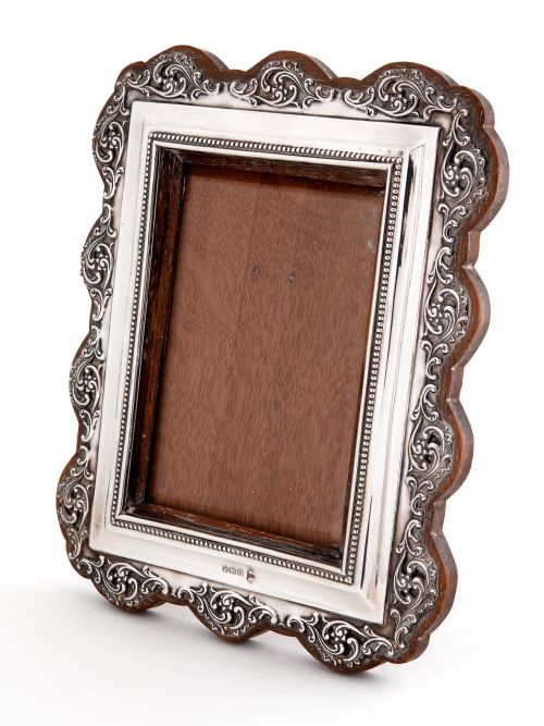 edwardian silver photo picture frame with a pierced scrolling floral border - CATEGORY: ANTIQUE SILVER - DATED 1900