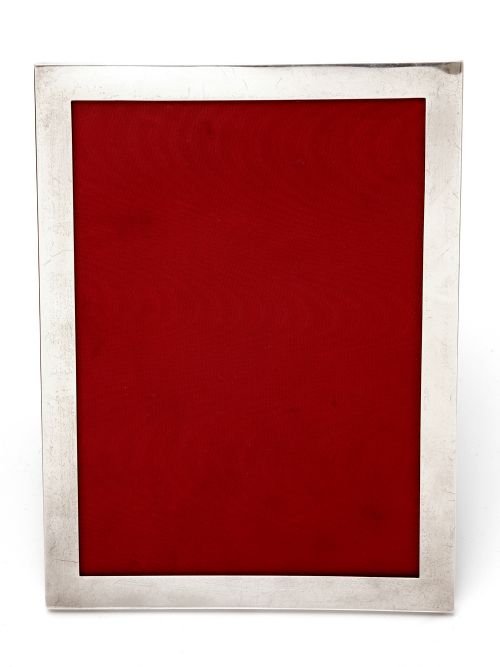 WILLIAM COMYNS SILVER PHOTO PICTURE FRAME WITH A THICK GAUGE PLAIN BORDER - ADDITIONAL PHOTO 2
