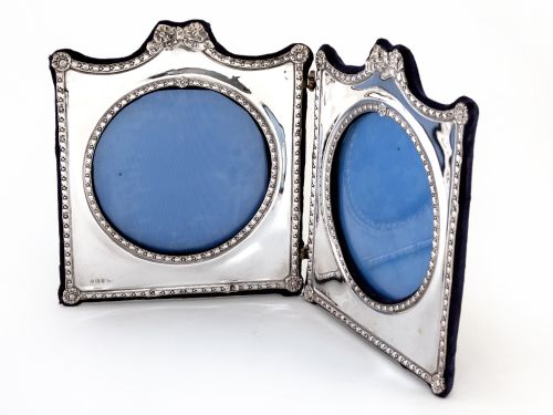 DECORATIVE EDWARDIAN SILVER DOUBLE FOLDING PHOTO PICTURE FRAME - ADDITIONAL PHOTO 3