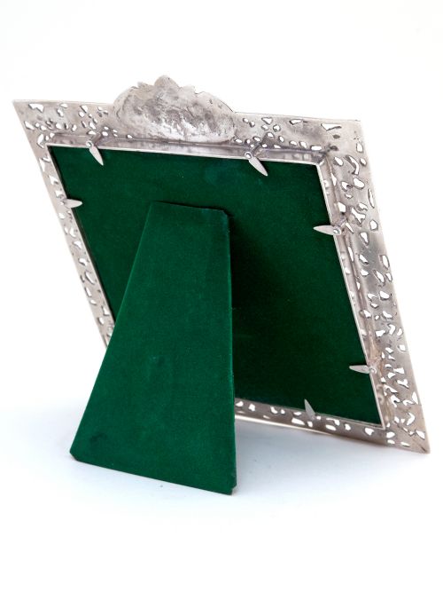 ANTIQUE SQUARE SILVER PHOTO PICTURE FRAME WITH A CARTOUCHE DEPICTING FEMALES AND HORSES - ADDITIONAL PHOTO 2