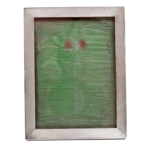 VINTAGE SILVER PHOTO PICTURE FRAME WITH AN ENGINE TURNED STYLE BORDER - ADDITIONAL PHOTO 1