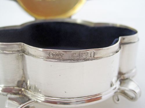 EDWARDIAN ELKINGTON CO OVAL SILVER JEWELLERY BOX WITH A HINGED LID - ADDITIONAL PHOTO 2