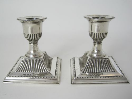 ELEGANT PAIR OF ANTIQUE SILVER DWARF CANDLESTICKS - ADDITIONAL PHOTO 1
