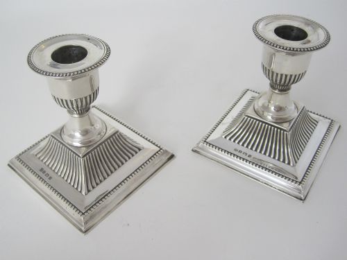 ELEGANT PAIR OF ANTIQUE SILVER DWARF CANDLESTICKS - ADDITIONAL PHOTO 3