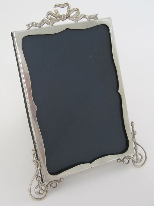 decorative victorian silver photo picture frame with cast ribbon and bow top motif - CATEGORY: ANTIQUE SILVER - DATED 1890