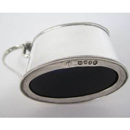 ELEGANT VICTORIAN SILVER MUSTARD POT WITH BLUE GLASS LINER - ADDITIONAL PHOTO 4