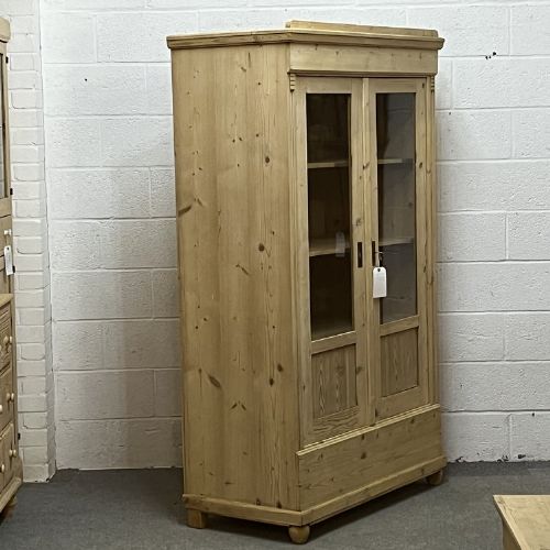 fig 1. LARGE GLAZED ANTIQUE PINE SHELVED CABINET