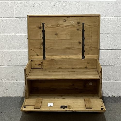 fig 1. 19TH CENTURY OLD PINE BLANKET BOX