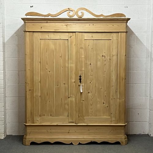 fig 1. Large Antique Pine Wardrobe (Dismantles)