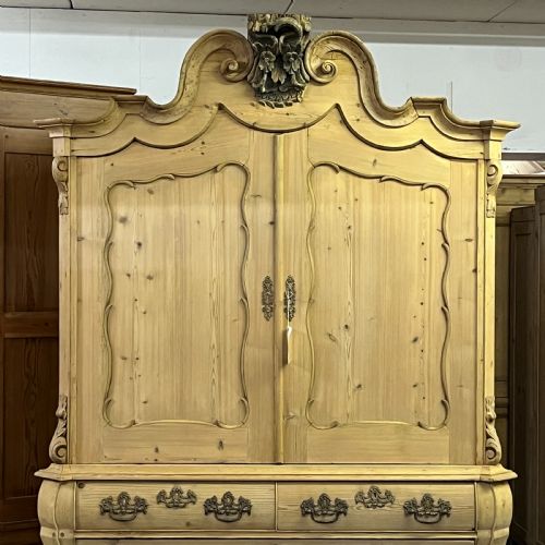 fig 3. Large Very Old Pine Bombe Base Linen Press