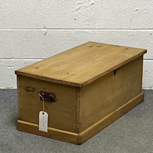Small Victorian Pine Flat Top Blanket Box