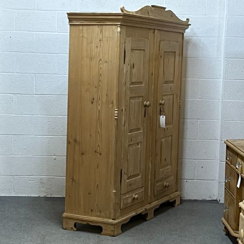 fig 2. Large Antique Pine Wardrobe (Separates Into 2 Sections For Delivery)