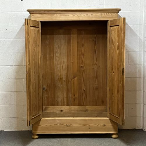 fig 1. Antique Pine Double Wardrobe (Dismantles)