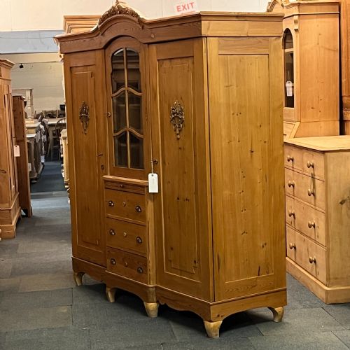 fig 2. Large Antique Pine Bedroom Wardrobe Unit