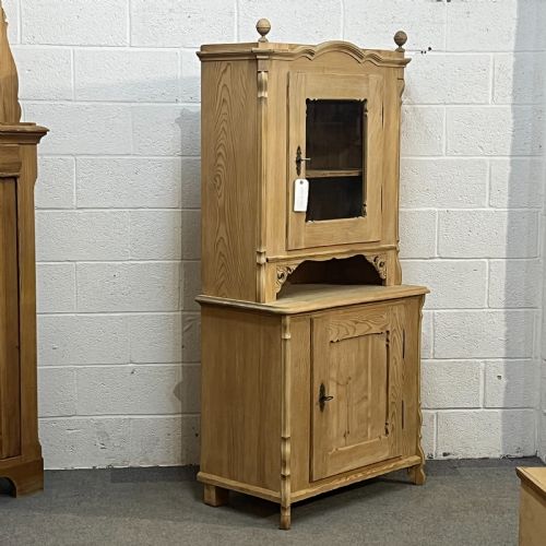 SMALL PARTLY GLAZED ANTIQUE PINE DRESSER - ADDITIONAL PHOTO 2