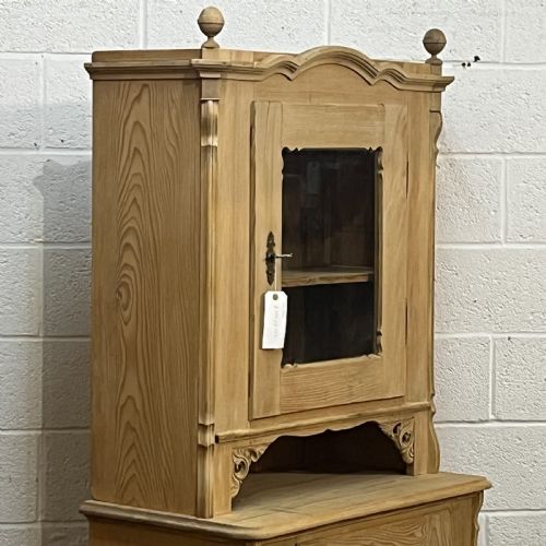 SMALL PARTLY GLAZED ANTIQUE PINE DRESSER - ADDITIONAL PHOTO 5