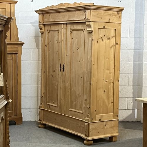 fig 2. Old Pine Double Wardrobe (Dismantles)