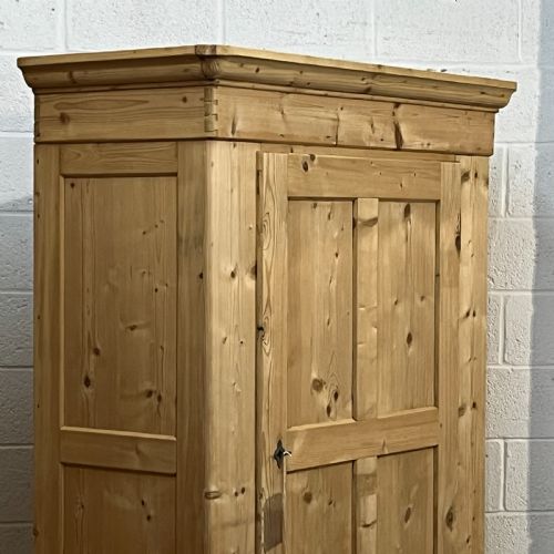fig 3. Old Pine Single Door Wardrobe (Dismantles)