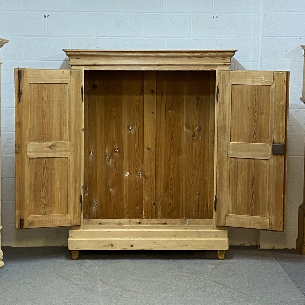 19th Century Double Pine Wardrobe (Dismantles) View II
