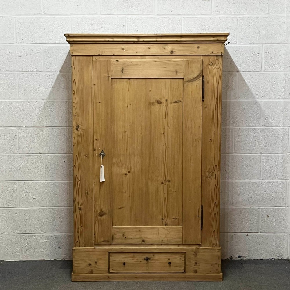 Single Door Antique Pine Wardrobe (Dismantles) 