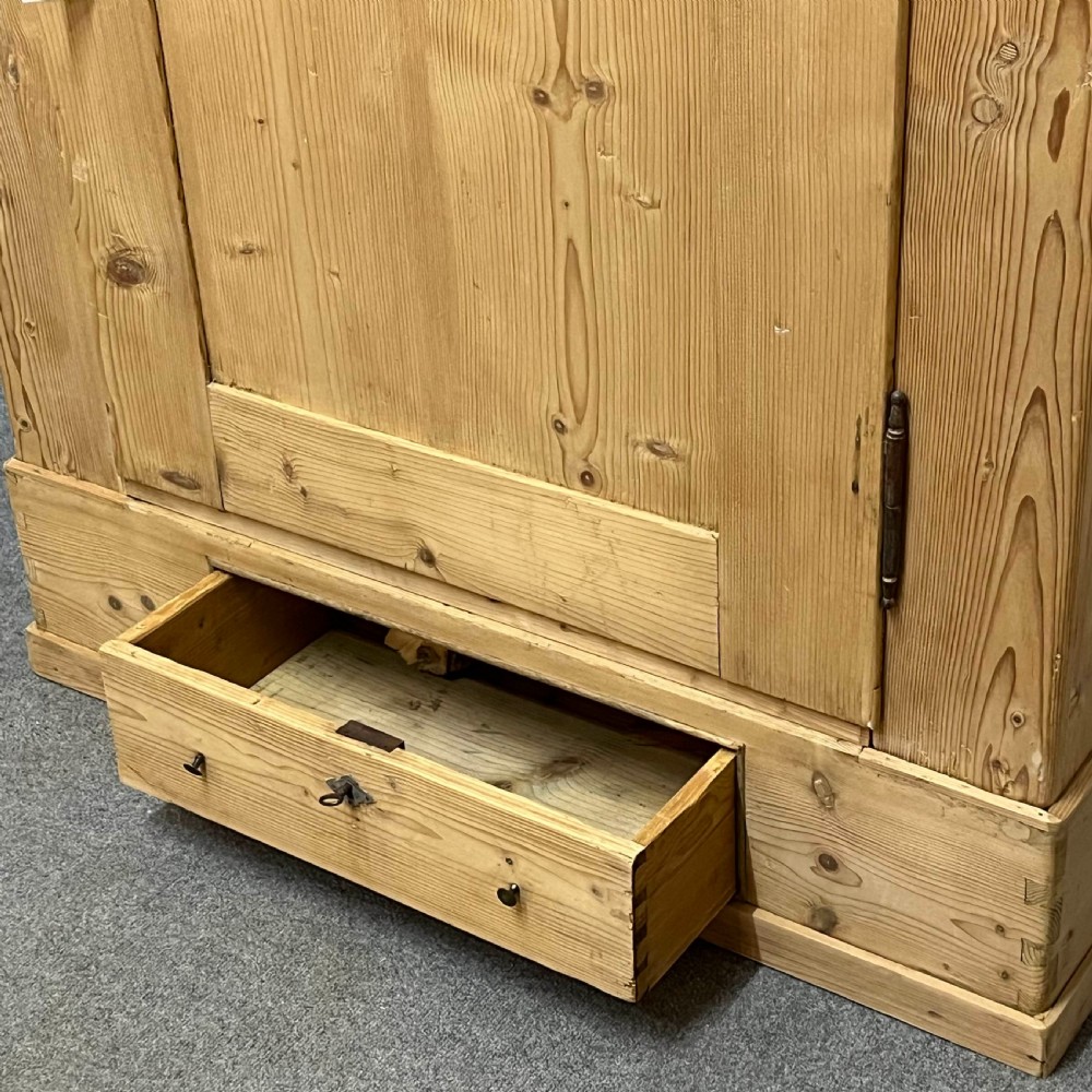 Single Door Antique Pine Wardrobe (Dismantles)  View VI
