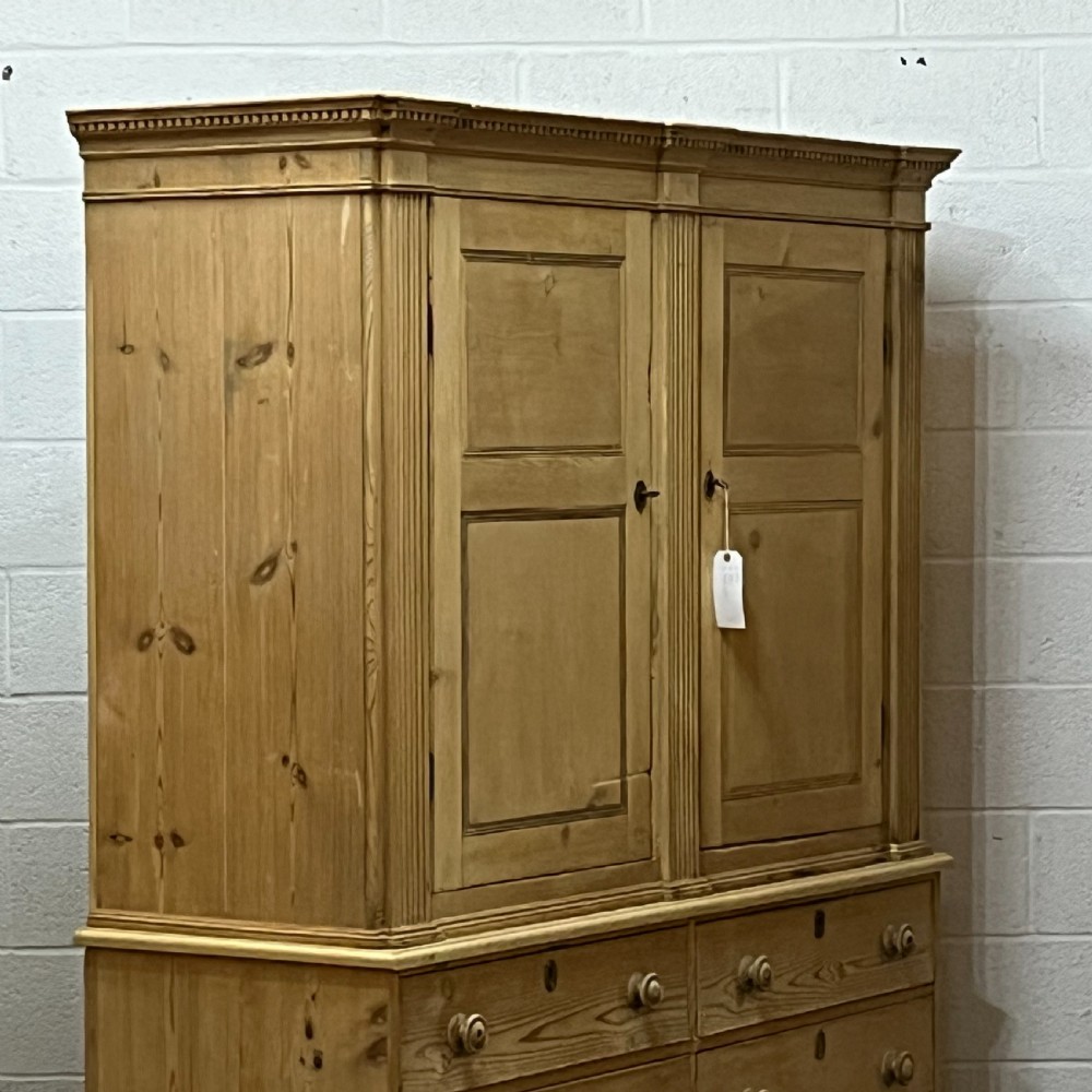 Magnificent Large Georgian Pine Linen Press With 6 Drawers View II