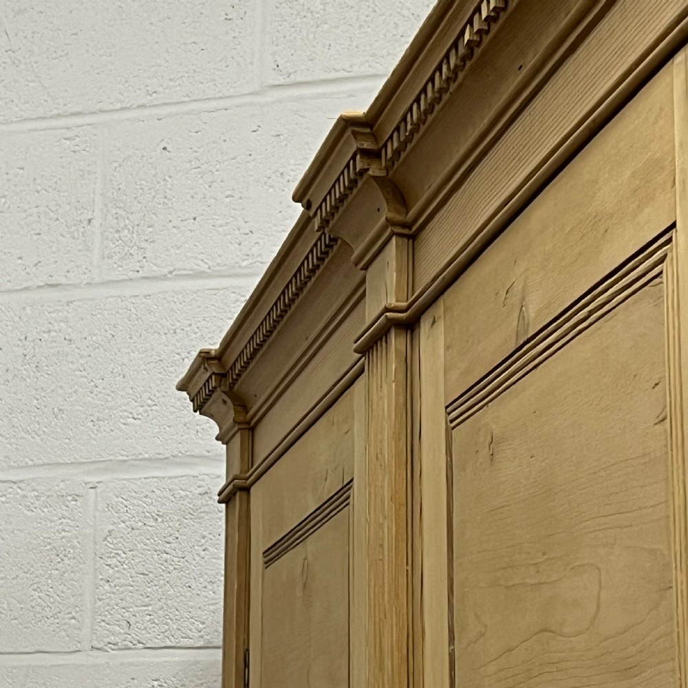 Magnificent Large Georgian Pine Linen Press With 6 Drawers View IV