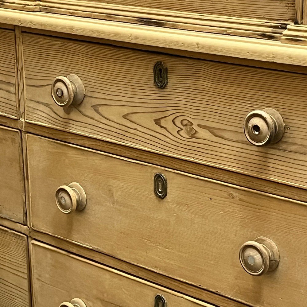 Magnificent Large Georgian Pine Linen Press With 6 Drawers View XI